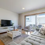 Stylish W/ Garage & Terrace By Hostwise Senhora da Hora