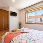 Stylish W/ Garage & Terrace By Hostwise Сasa de vacaciones Senhora da Hora