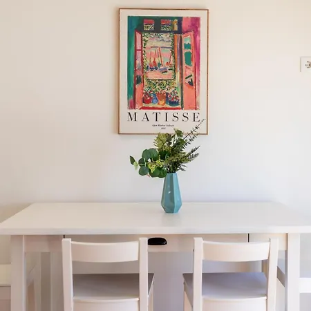 Stylish W/ Garage & Terrace By Hostwise Hébergement de vacances