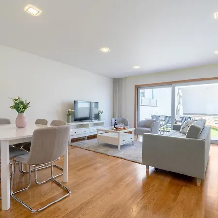 Stylish W/ Garage & Terrace By Hostwise Hébergement de vacances *