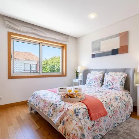 Stylish W/ Garage & Terrace By Hostwise Hébergement de vacances