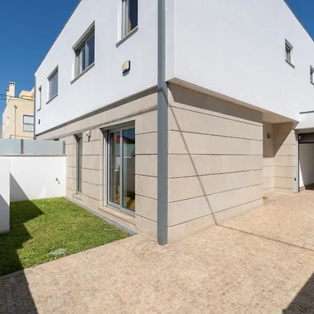 Stylish W/ Garage & Terrace By Hostwise * Senhora da Hora