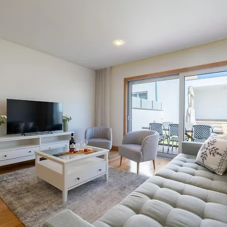 Stylish W/ Garage & Terrace By Hostwise Senhora da Hora