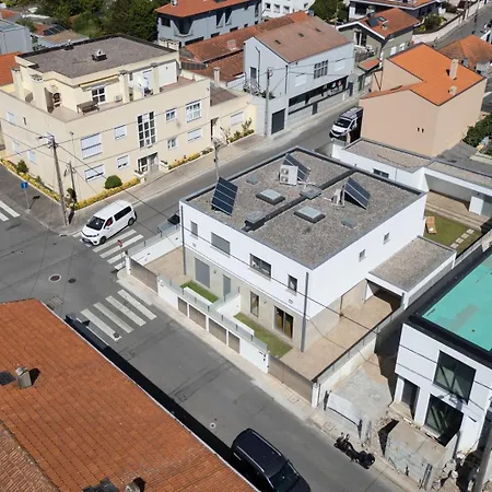 Stylish W/ Garage & Terrace By Hostwise * Senhora da Hora