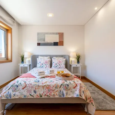 Stylish W/ Garage & Terrace By Hostwise * Senhora da Hora