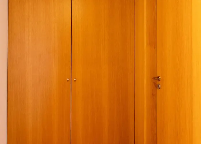 Сasa de vacaciones Stylish W/ Garage & Terrace By Hostwise *