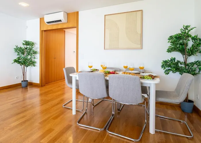 Сasa de vacaciones Stylish W/ Garage & Terrace By Hostwise Senhora da Hora