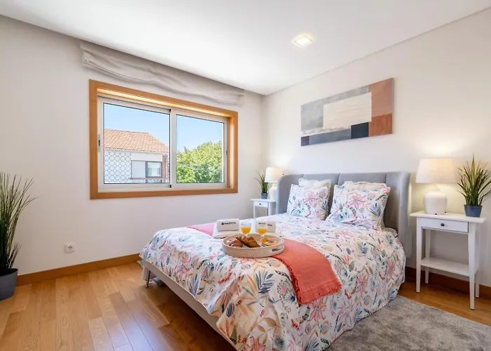 Stylish W/ Garage & Terrace By Hostwise Feriehus