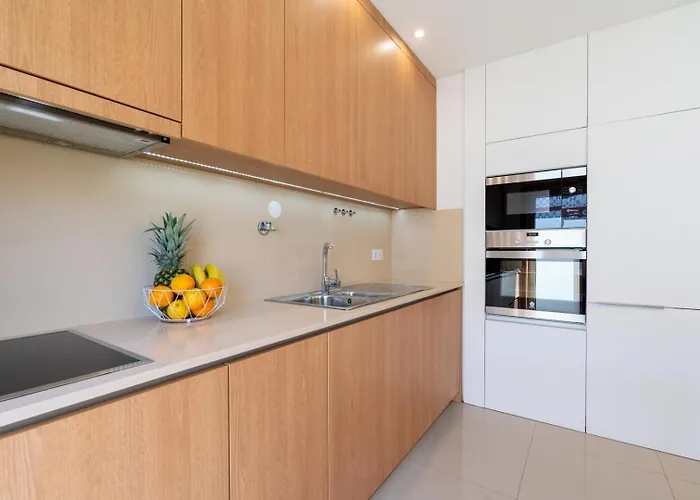 Stylish W/ Garage & Terrace By Hostwise *