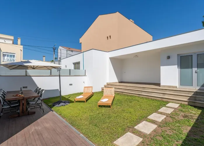 Сasa de vacaciones Stylish W/ Garage & Terrace By Hostwise *