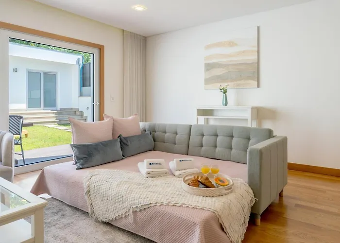 Сasa de vacaciones Stylish W/ Garage & Terrace By Hostwise Senhora da Hora