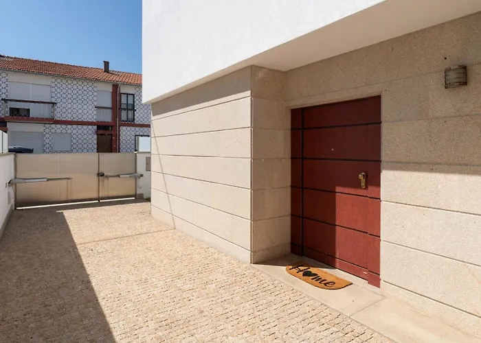 Feriehus Stylish W/ Garage & Terrace By Hostwise Senhora da Hora