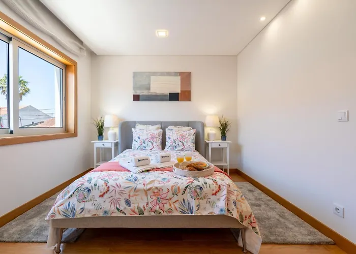 Stylish W/ Garage & Terrace By Hostwise * Senhora da Hora