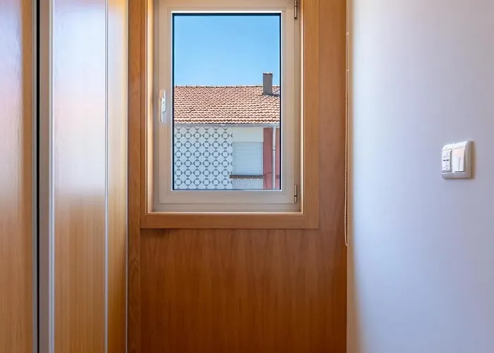 Stylish W/ Garage & Terrace By Hostwise Сasa de vacaciones Senhora da Hora